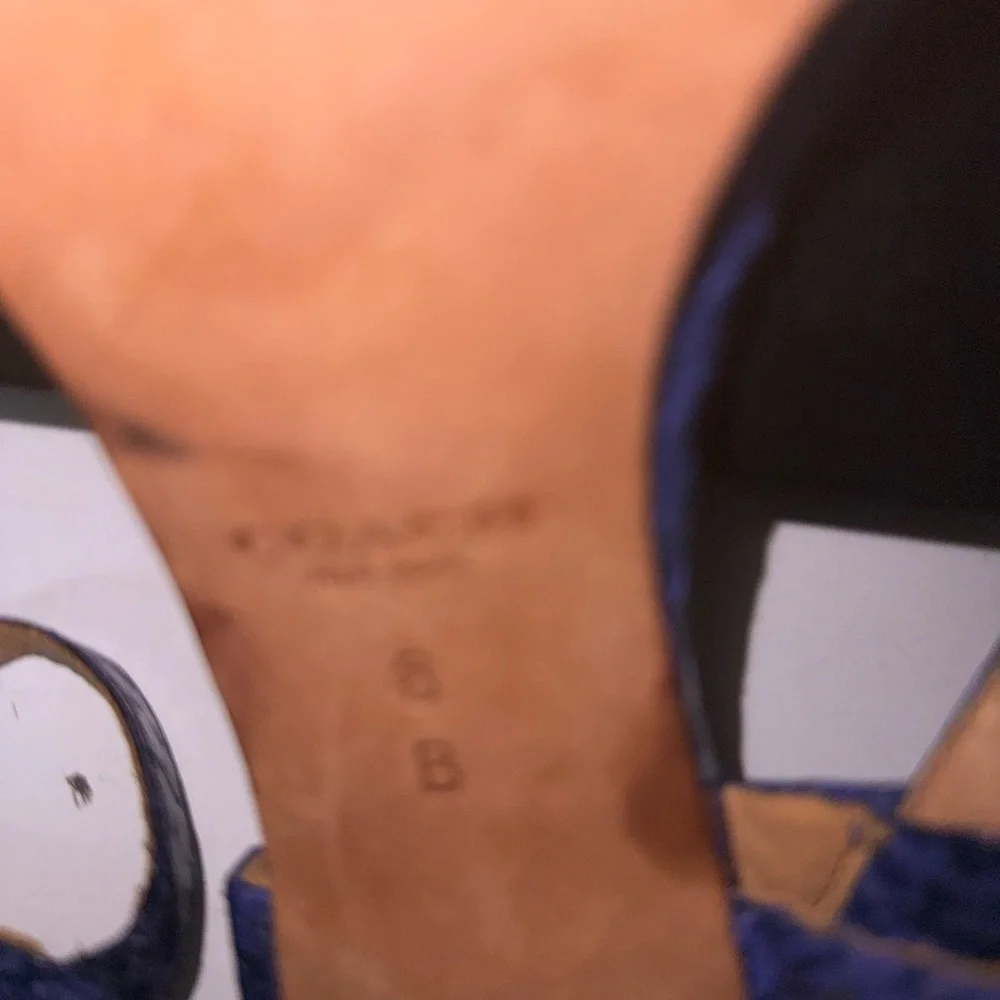 Women’s Coach lexey Blue cobalt‎ Leather Sandals. - Picture 13 of 15